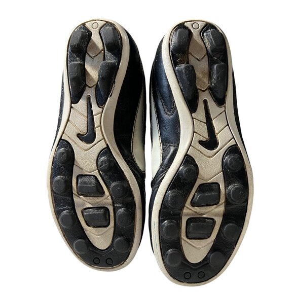 Nike Tiempo Kids Soccer Cleats Size 12 Black & White Leather Upper - Picture 7 of 8